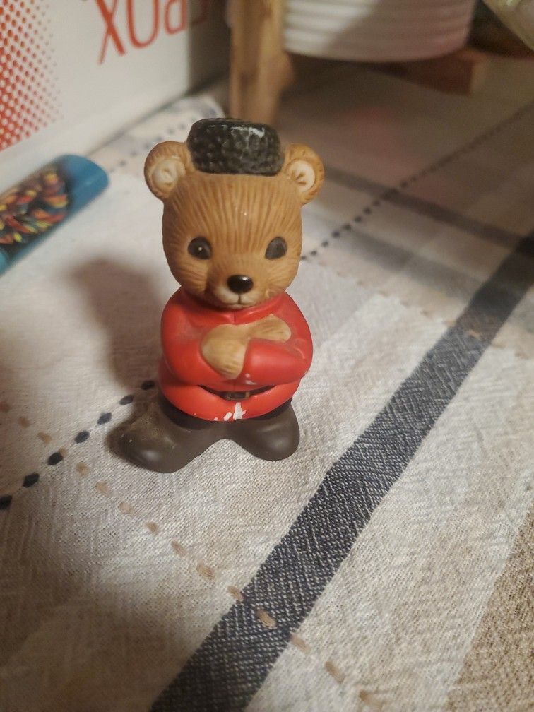 Better deals await you
Get the app
(4M+)
GET
Vintage HOMCO Around the World Bears Collection Russia Bear, #1406