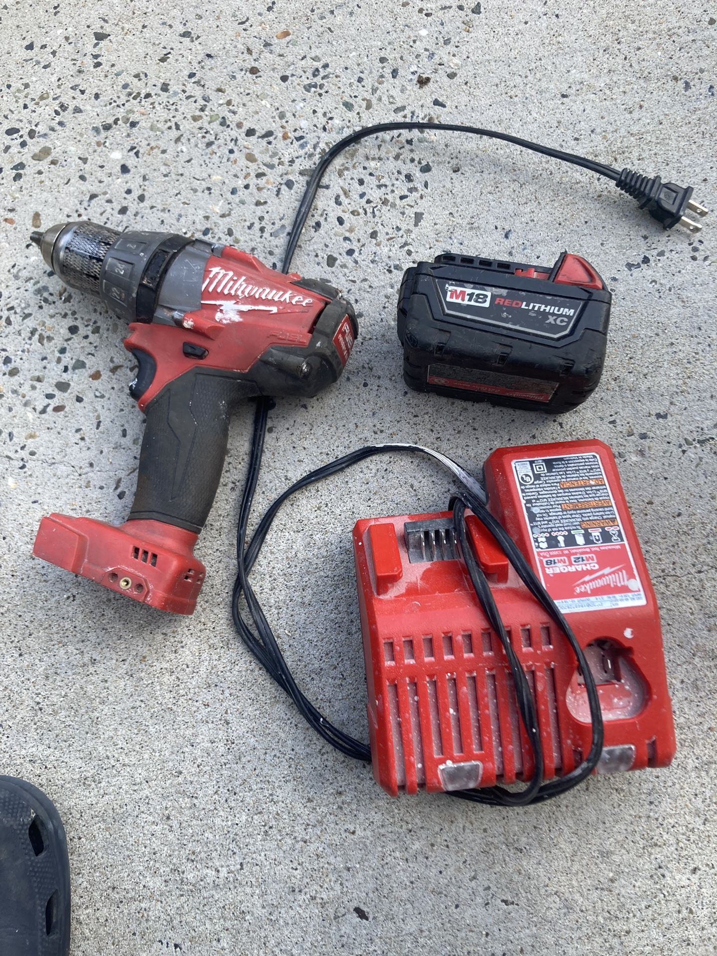 Milwaukee 18 V Fuel Drill 3amp Battery And Charger