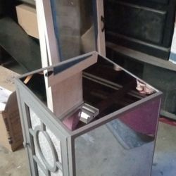 Side Table /Storage Cabinet 