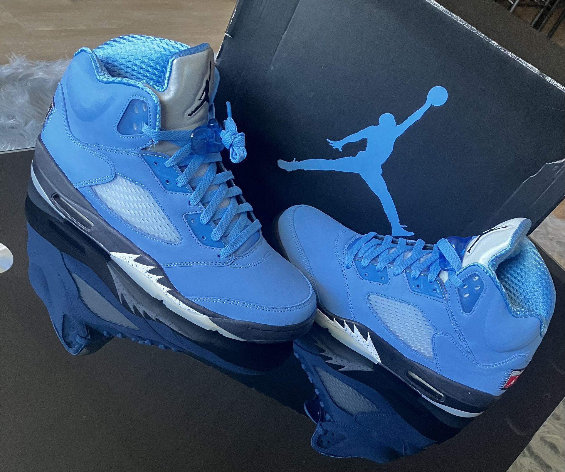 Air Jordan 5 - UNC SZ 11