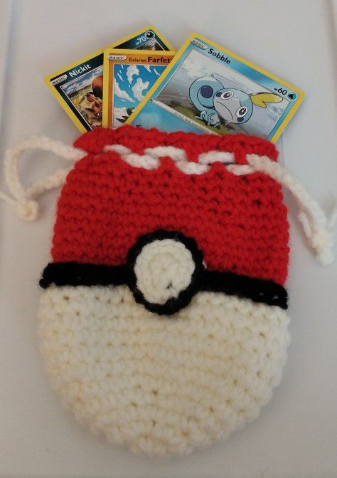 Crochet Pokeball pouch with Cards