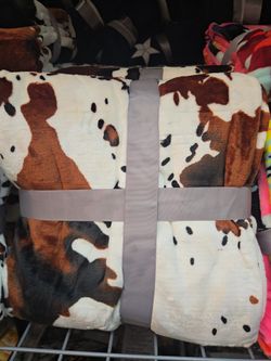 New TWIN EXTRA SOFT FLANNEL BLANKETS 💖 