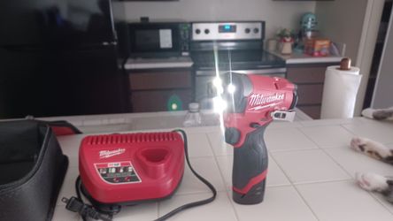 Milwaukee m12 impact fuel