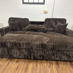 Brown Convertible Sectional W/cup Holders & USB Ports 