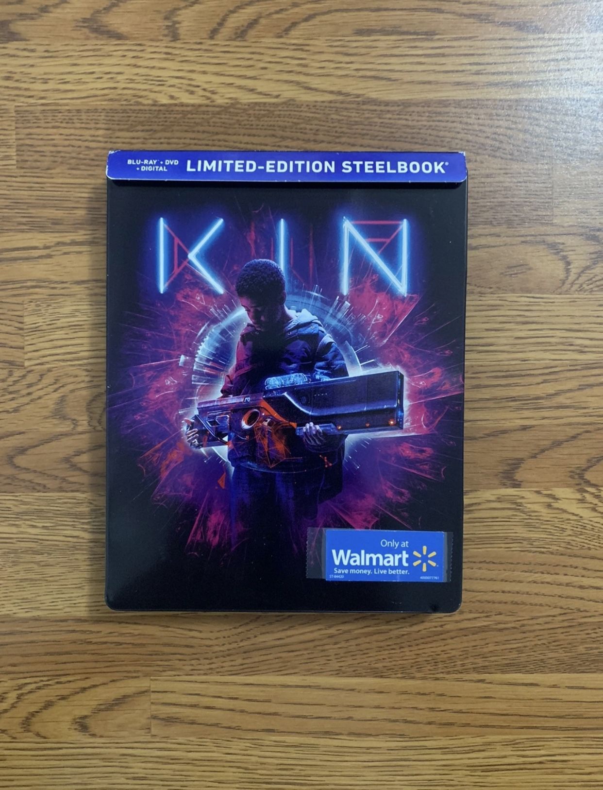 KIN (Walmart Exclusive) Blu-ray Combo Pack [Blu-ray + DVD + Limited-Edition Steelbook]