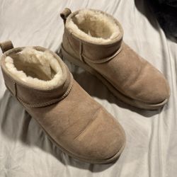 Uggs Size 8