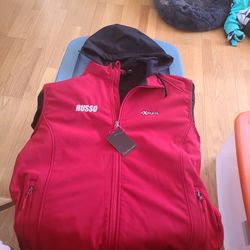 Mens Dunbrooke jacket size XL
NWT