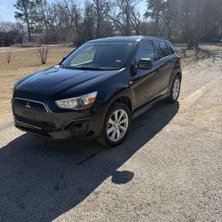 2015 Mitsubishi Outlander Sport 2.4 L.