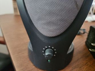 Computer speakers