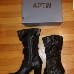 NIB Womans Apt9 Black Leather Heeled Zippered Side Boots