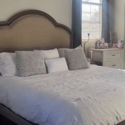 ✨ King Size Headboard & Footboard – Solid Wood – Sparks ✨