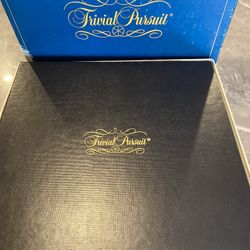 Trivial Pursuit Board Game Genius Edition