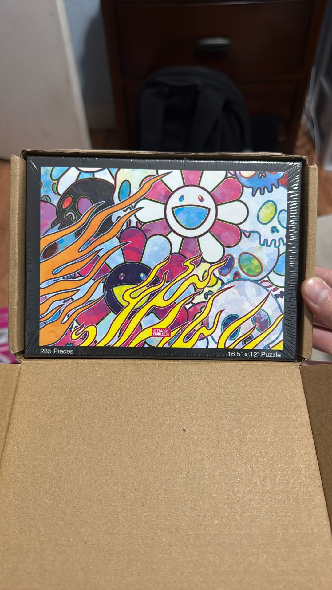 Murakami Flying Skulls And Flowers Puzzle (285 Pieces)