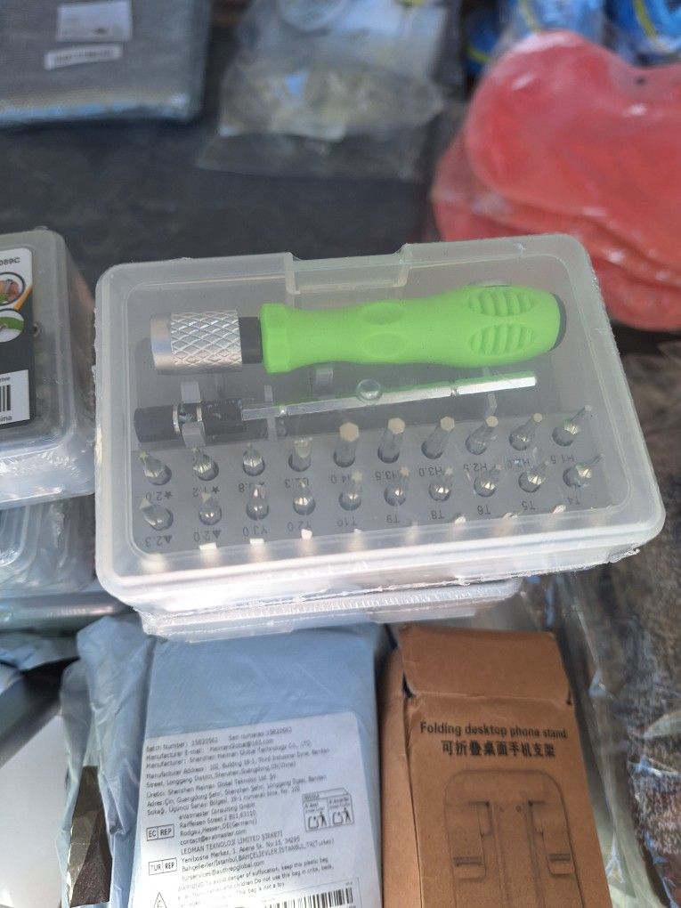 32 in 1 scroll driver set