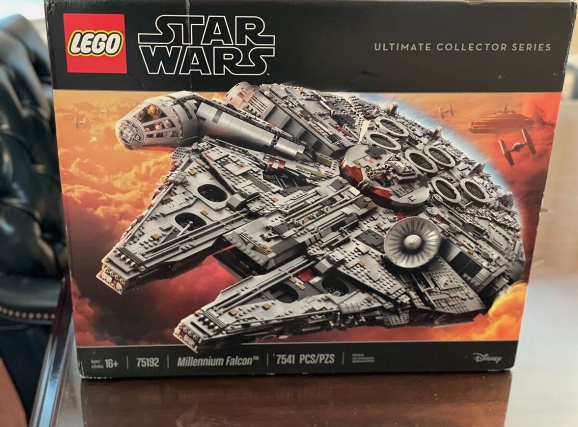BRAND NEW - LEGO Star Wars: Millennium Falcon (75192) -Original Box