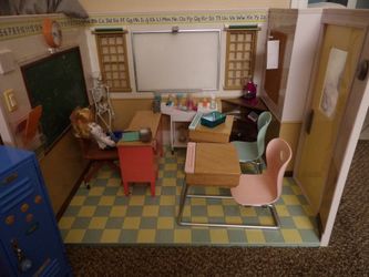 Our Generation Awesome Academy School Room for 18 in Dolls