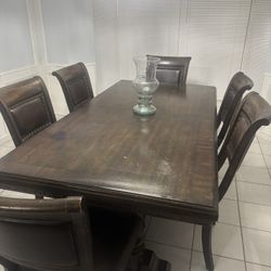 Dinning Room Table