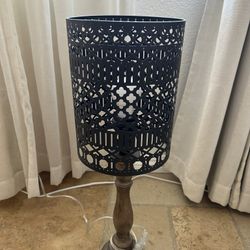 Table lamp