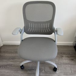 Ergonomic Office Chair – Excellent Condition