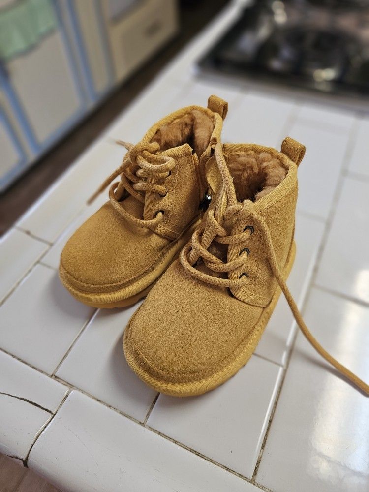 UGG