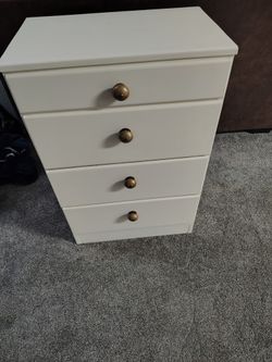 Small Dresser 