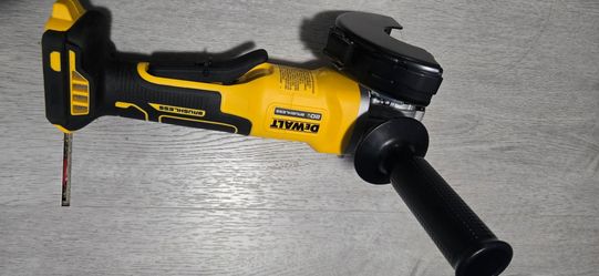 Grinder dewalt