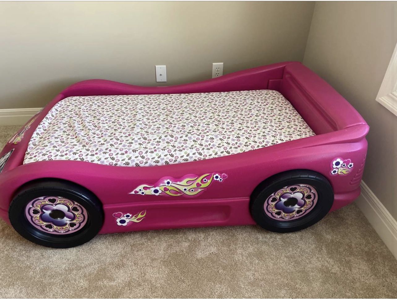 Car bed 150$ With mattress