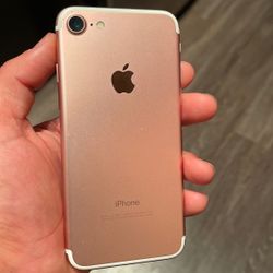 APPLE iPhone 7 128GB *UNLOCKED*