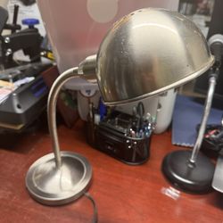 Flexible Neck Metal Desk Lamp