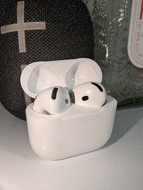 Apple AirPods 4 With Noise Cancellation (Pair) Air Pods