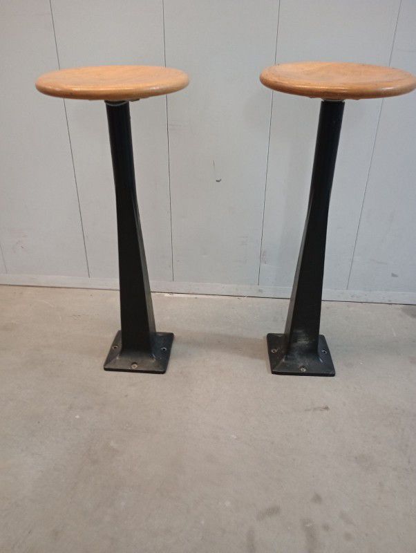 Set Of 2 Stools (Taken Barstools) Brand In Good Conditions 