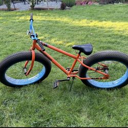 Mongoose Fat Tire bike