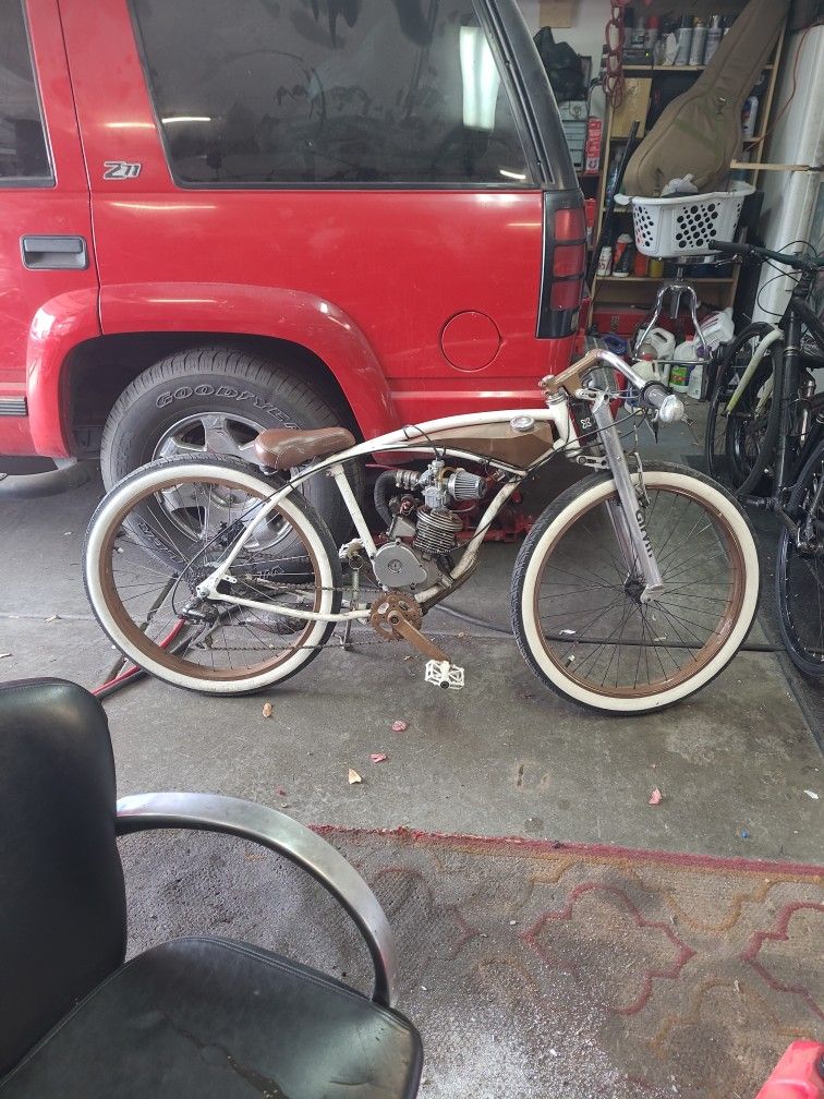 Customized Schwinn 70cc Motorized Bike