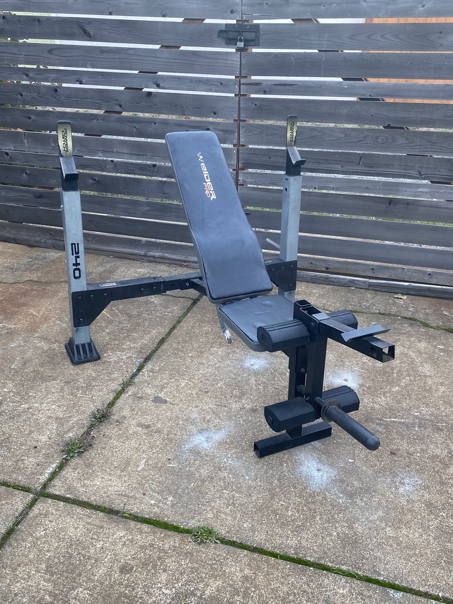 Weight Bench