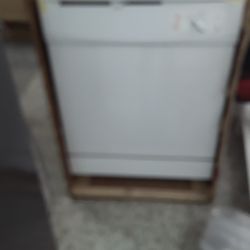 Brand new  White  Dishwasher