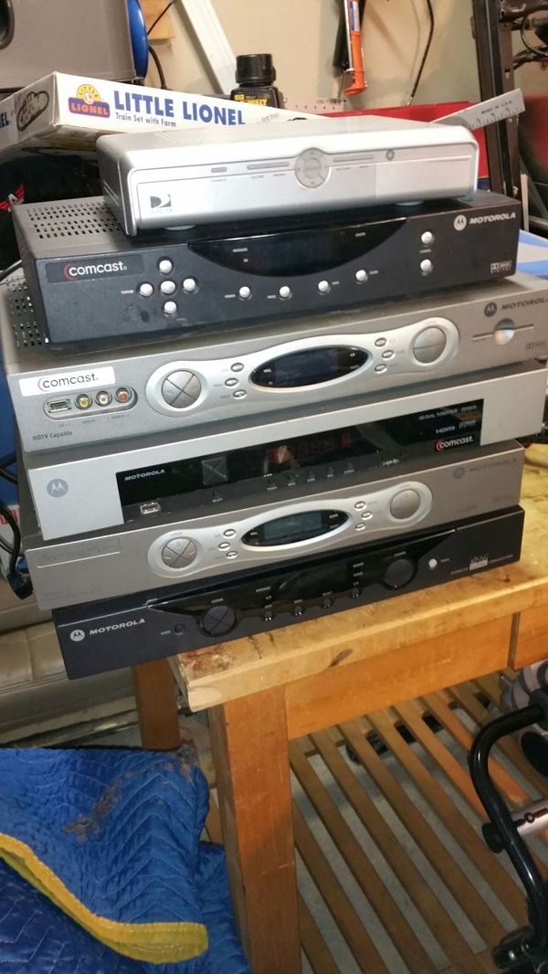 Comcast and direct tv cable boxes for Sale in Chicago, IL OfferUp