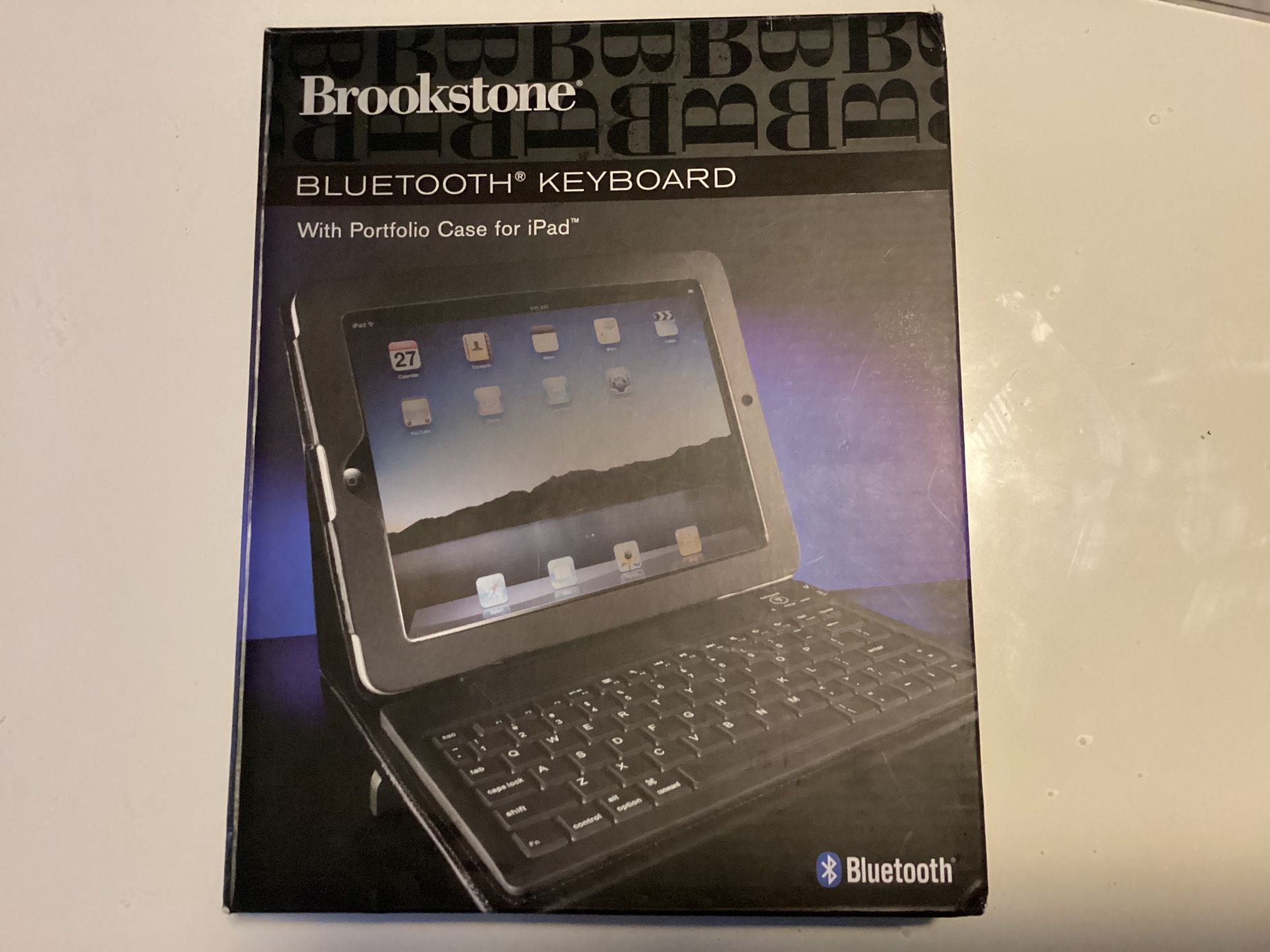 Free iPad Bluetooth Keyboard Case