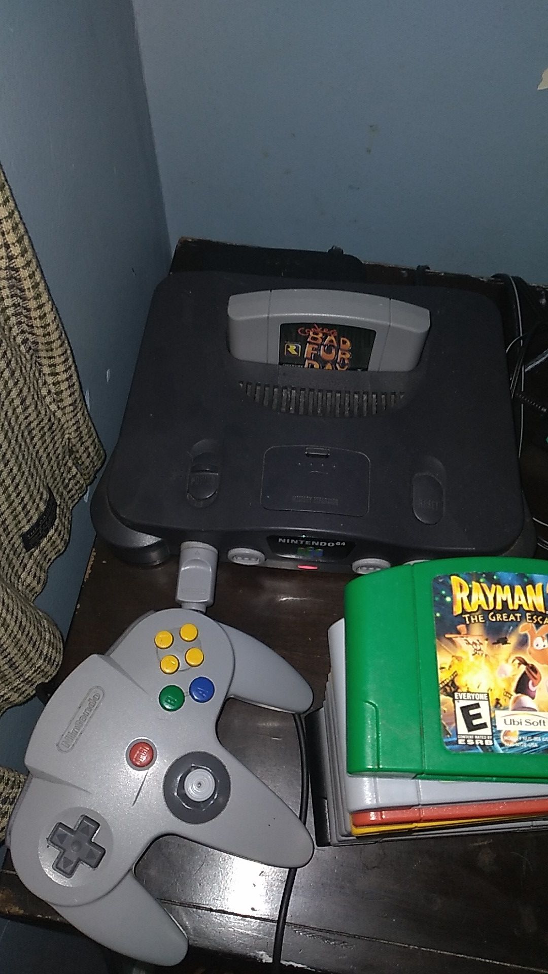 Nintendo 64 + controller and games