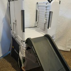 Radio Flyer Play & Fold Away Modern Farm House