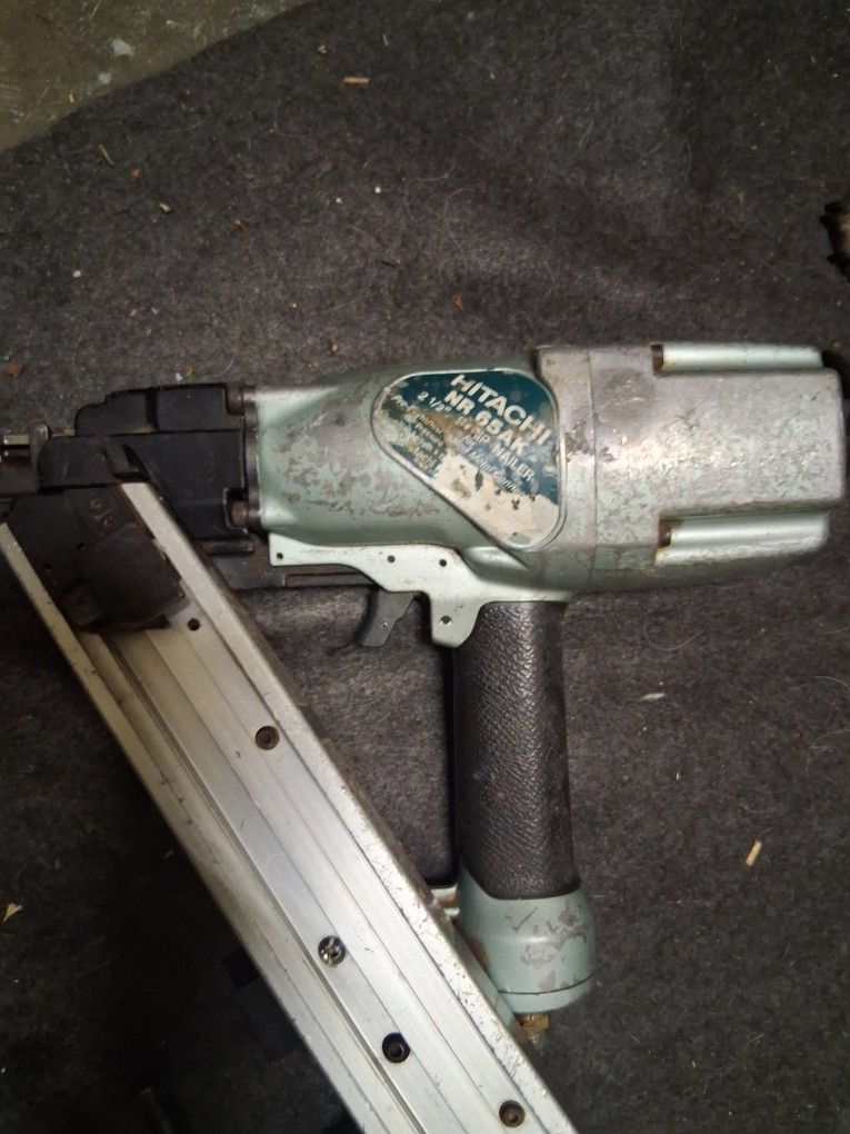 Hitachi Teko Nail Gun