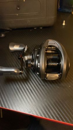 Baitcaster Abu Garcia max sx