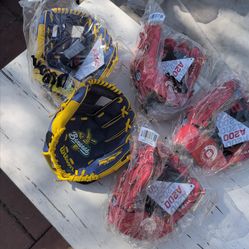 Wilson kids glove 9 inch and 10 inch