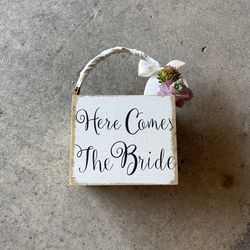 Flower Girl Accessory
