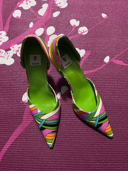 Bakers Multicolor Print Pointed-Toe Heels