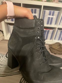 Timberland women’s Camdale Field Lace-Up high heel boots
