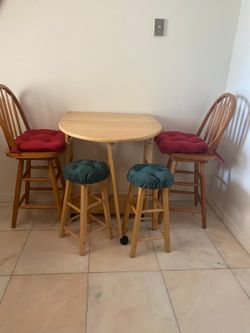 Drop-Leaf Kitchen Set with 4 Seats