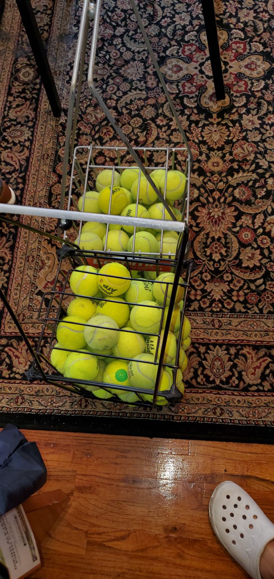 Tennis balls 2 hoopers