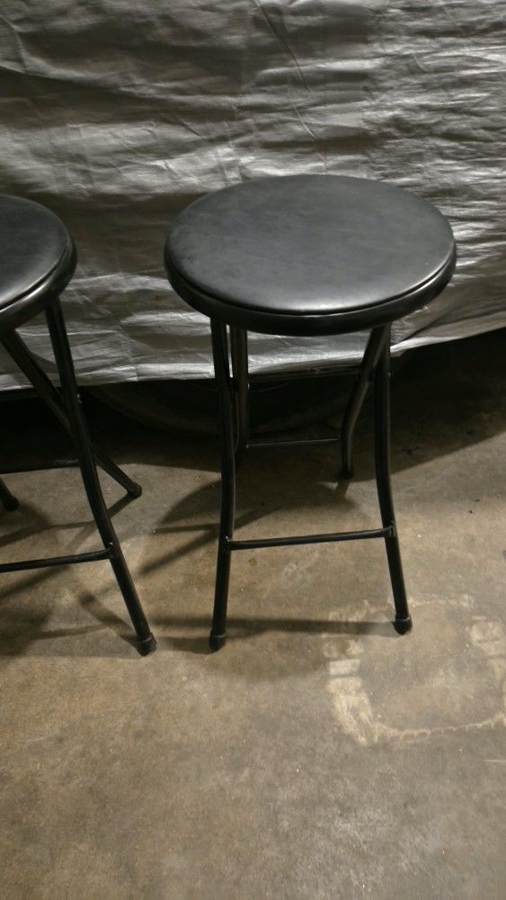 Foldable Bar Stool 2 For 20$