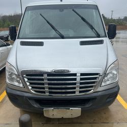 2012 Mercedes-Benz Sprinter Van