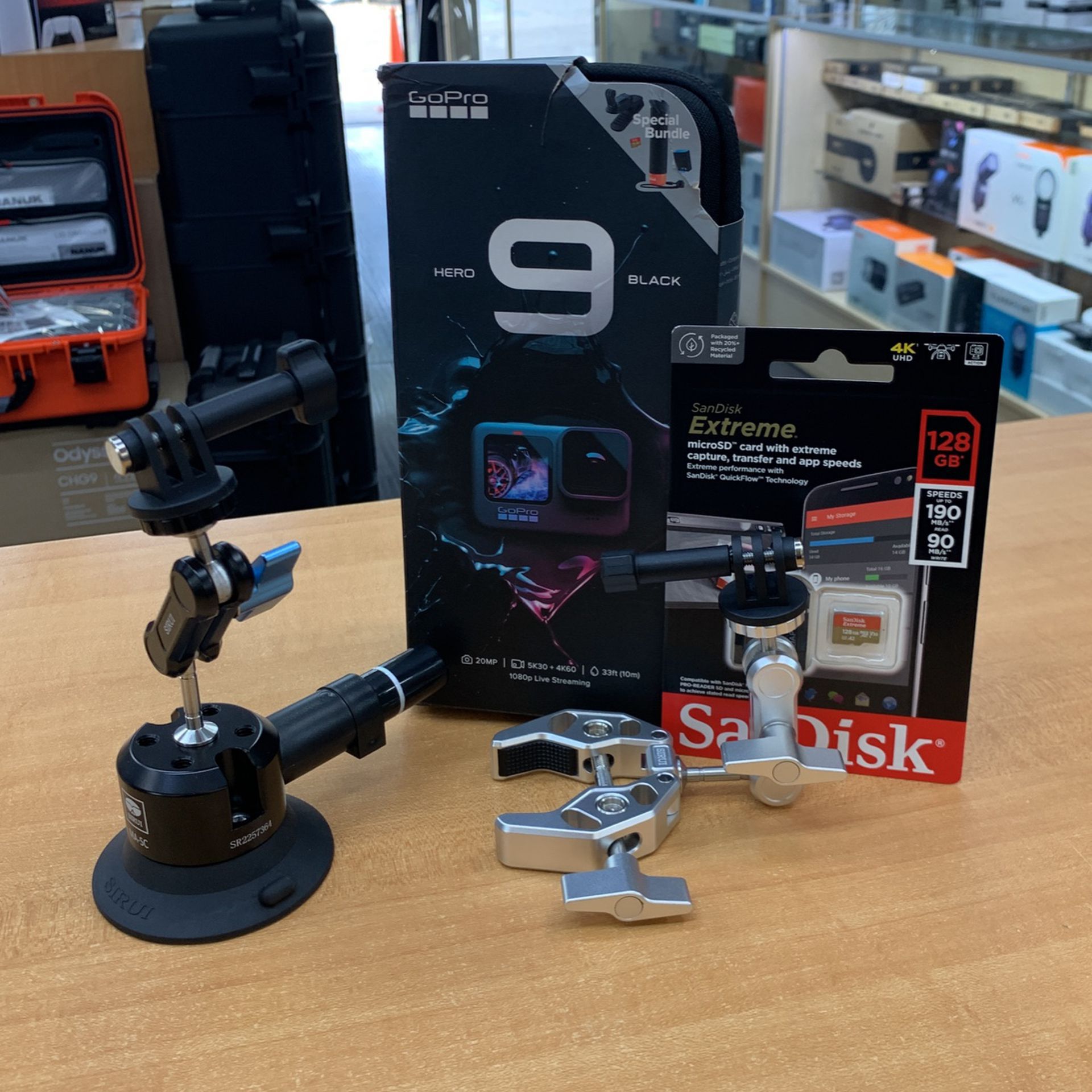 GoPro 9New SDCard 128 Suction And Super Clamp Arm